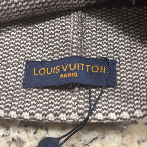 Louis Vuitton Monogram Unisex Beanie - Picture 3 of 3